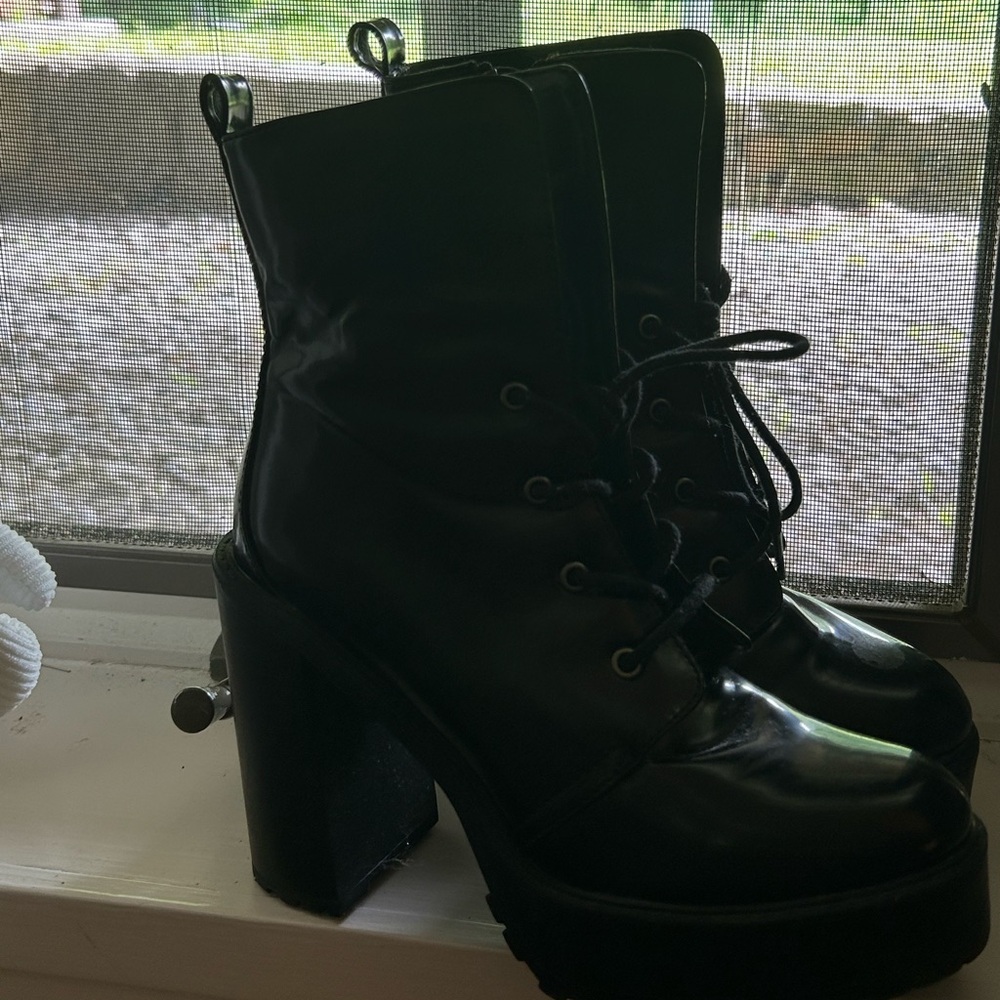 Lace up ankle boots